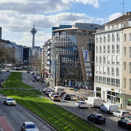 Ferienwohnung Graf-Adolflux Düsseldorf Exterior foto