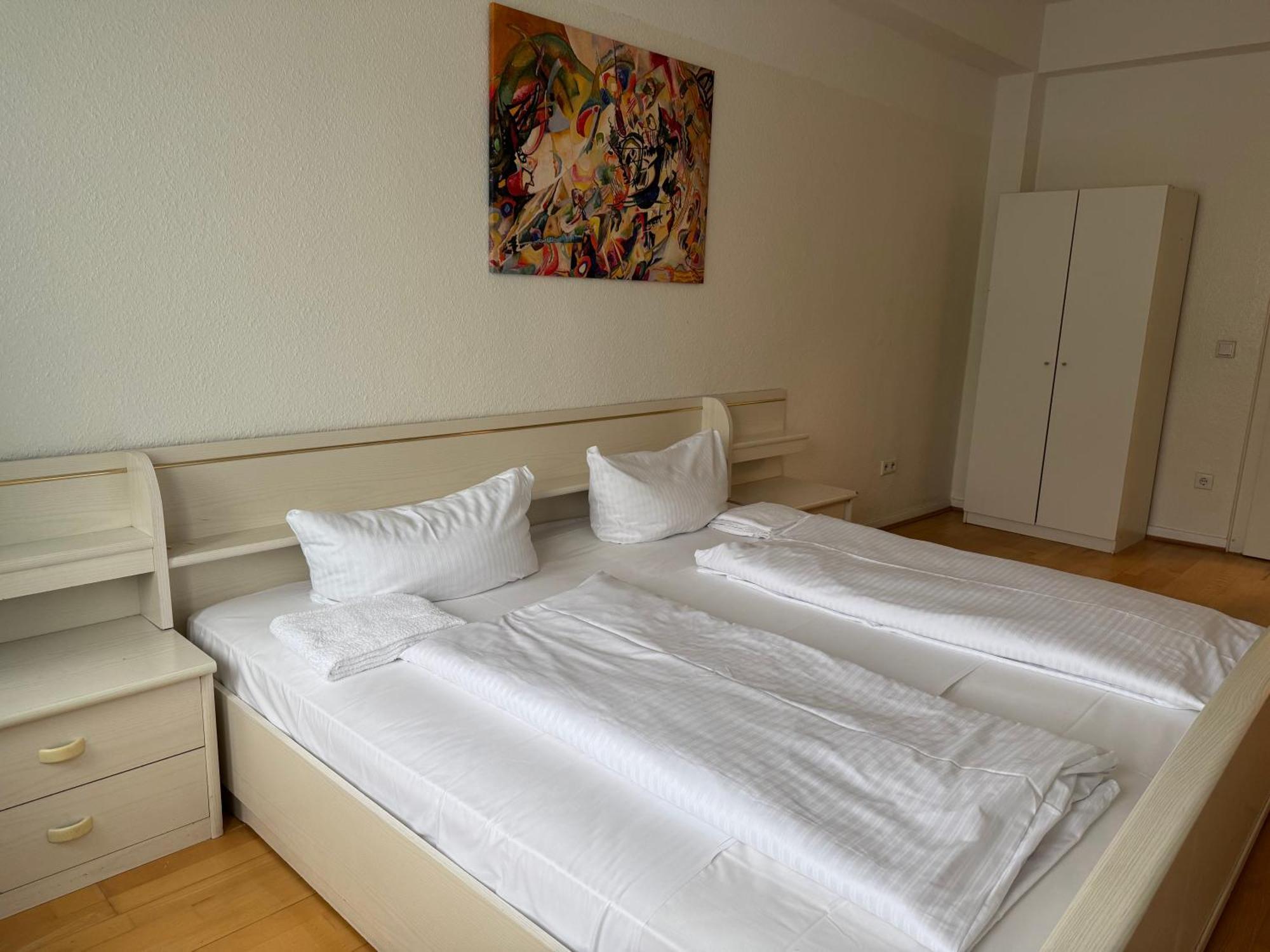Ferienwohnung Graf-Adolflux Düsseldorf Exterior foto