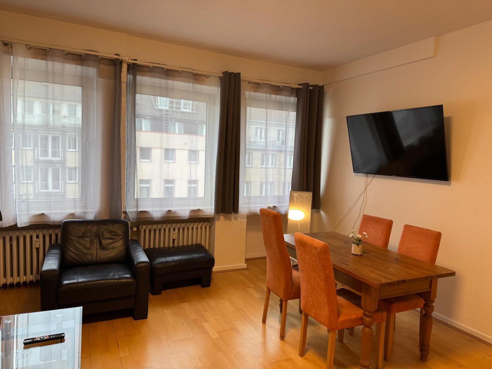 Ferienwohnung Graf-Adolflux Düsseldorf Exterior foto