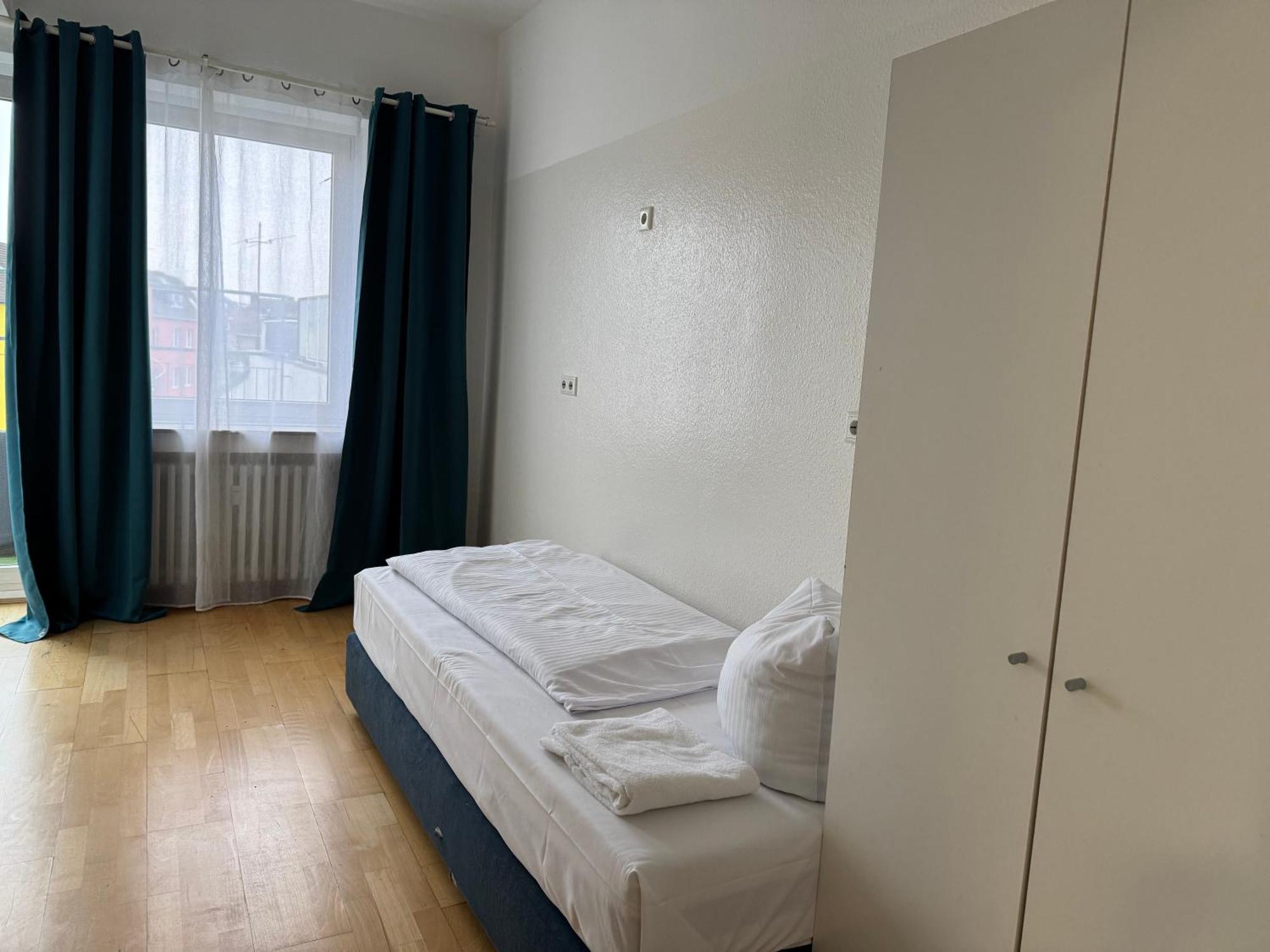 Ferienwohnung Graf-Adolflux Düsseldorf Exterior foto