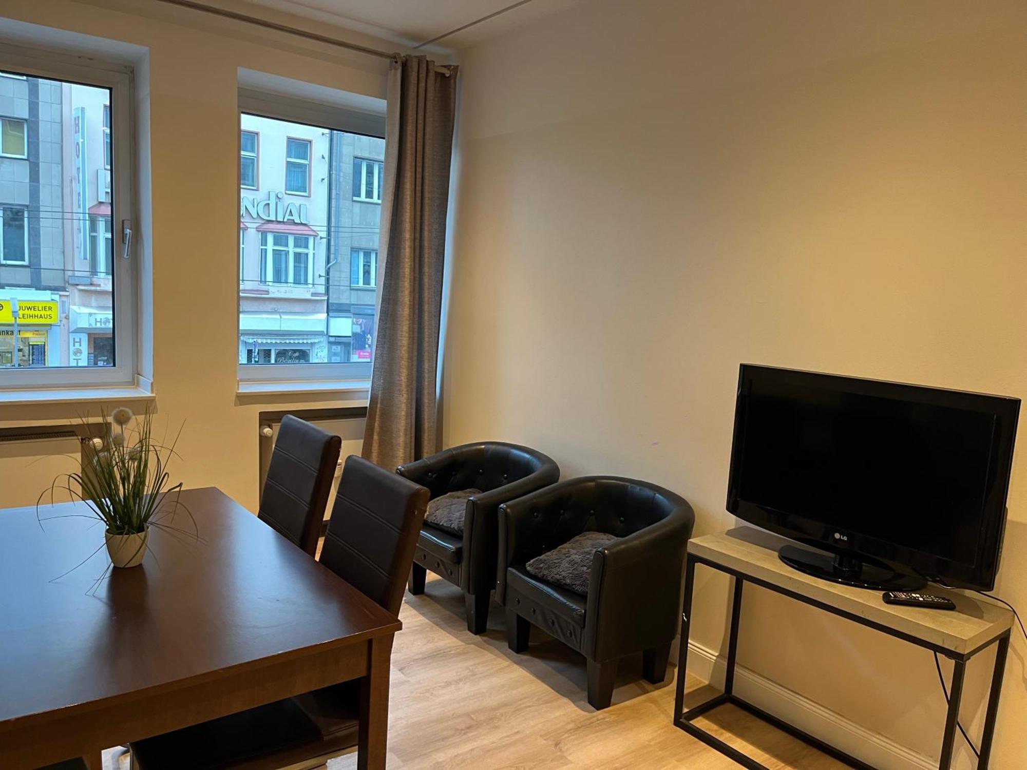 Ferienwohnung Graf-Adolflux Düsseldorf Exterior foto